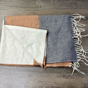 Pretty Persuasions Women’s Scarf, Tan, Cream, Grey